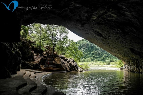 Phong Nha Cave - Inside looking out
