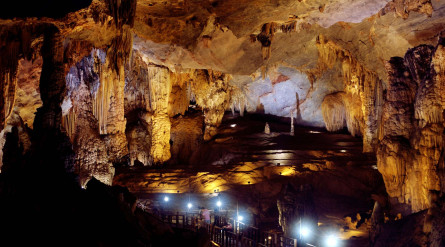 Tour Quảng Bình – Quảng Trị –  Huế 3 ngày 2 đêm