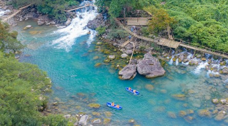 Tour Quảng Bình Từ TP HCM 3 ngày 2 đêm bay chiều về chiều: Phong Nha Kẻ Bàng – Thung Lũng Ngọc Bích – Suối Nước Moọc