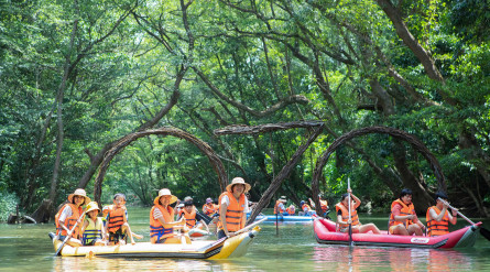 Tour Quảng Bình 4 ngày 3 đêm ghép – Phong Nha Kẻ Bàng – Động Thiên Đường – Công viên Ozo – Vũng Chùa – Suối Bang