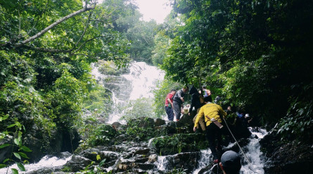 Tour Quảng Bình ghép 3 ngày 2 đêm: Suối Bang Onsen – Phong Nha Kẻ Bàng – Chinh Phục Thác Gió – Vũng Chùa