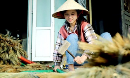 Làng nghề chổi đót Quảng Phong – Nét đẹp văn hóa truyền thống
