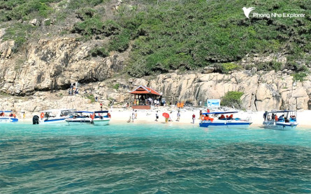 Miếu Cô Vân Côn Đảo