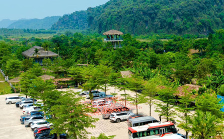 Cho thuê xe 7 chỗ đi Thung Lũng Hava Quảng Bình chất lượng cao