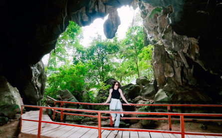 Du lịch Huyện Quảng Ninh: Trải Nghiệm Văn Hóa Và Thiên Nhiên Đặc Sắc