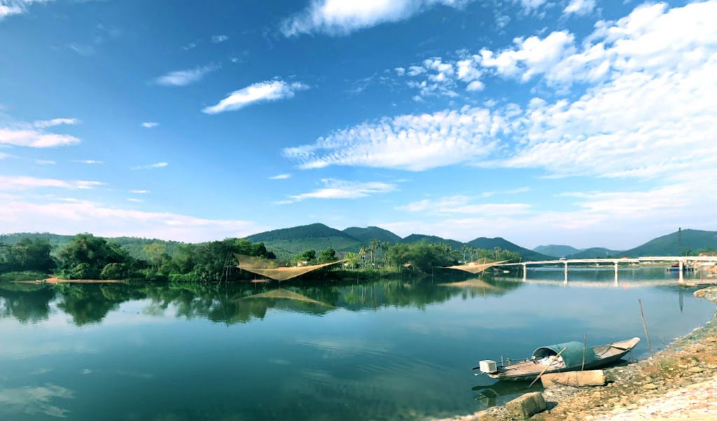 Cảng đẹp ở Làng Thọ Linh xã Quảng Sơn