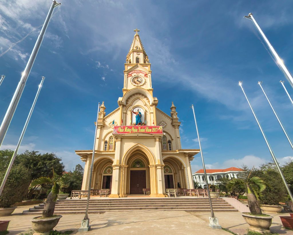 Nhà thờ giáo xứ Cồn Sẻ Quảng Bình