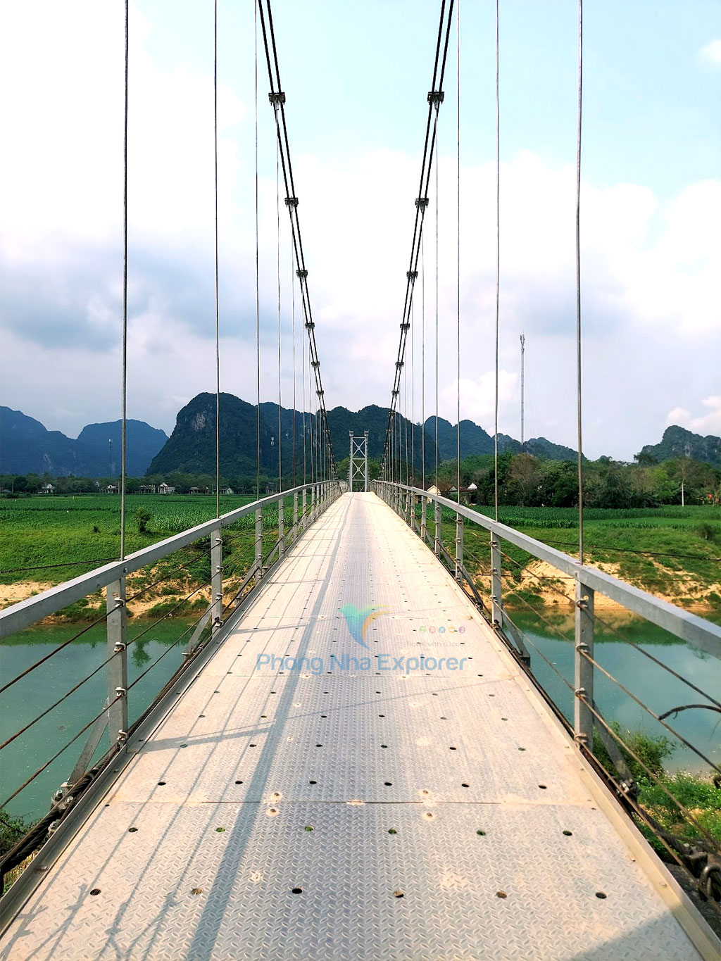 Cầu treo Thanh Sen ở Quảng Bình