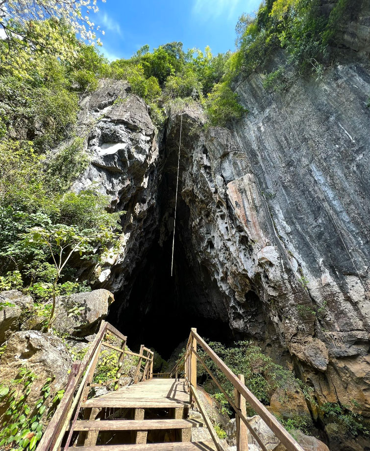 Khám phá hang Tối nguyên sơ