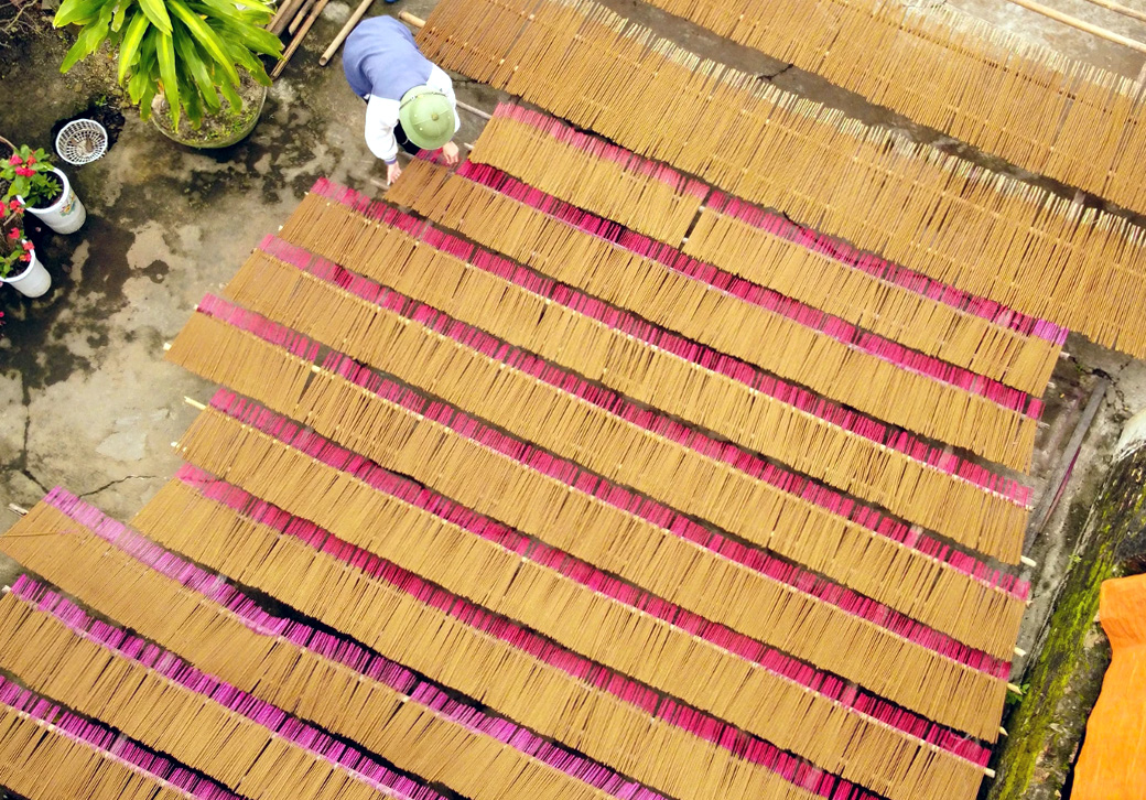 Làng nghề làm hương Thanh Trạch