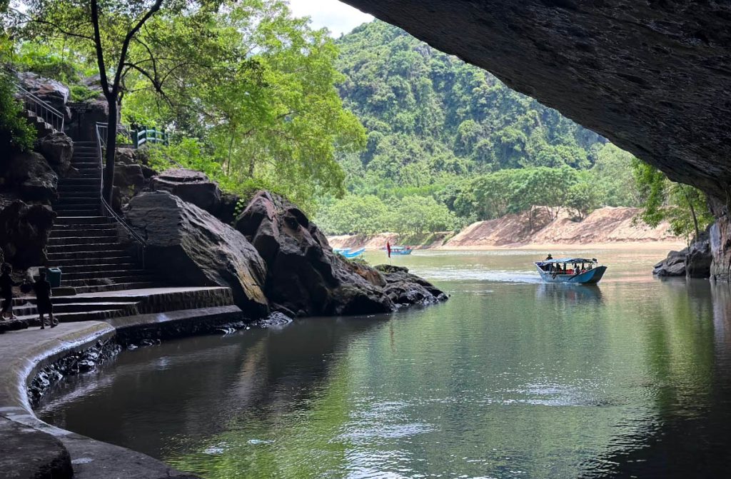 Động Phong Nha