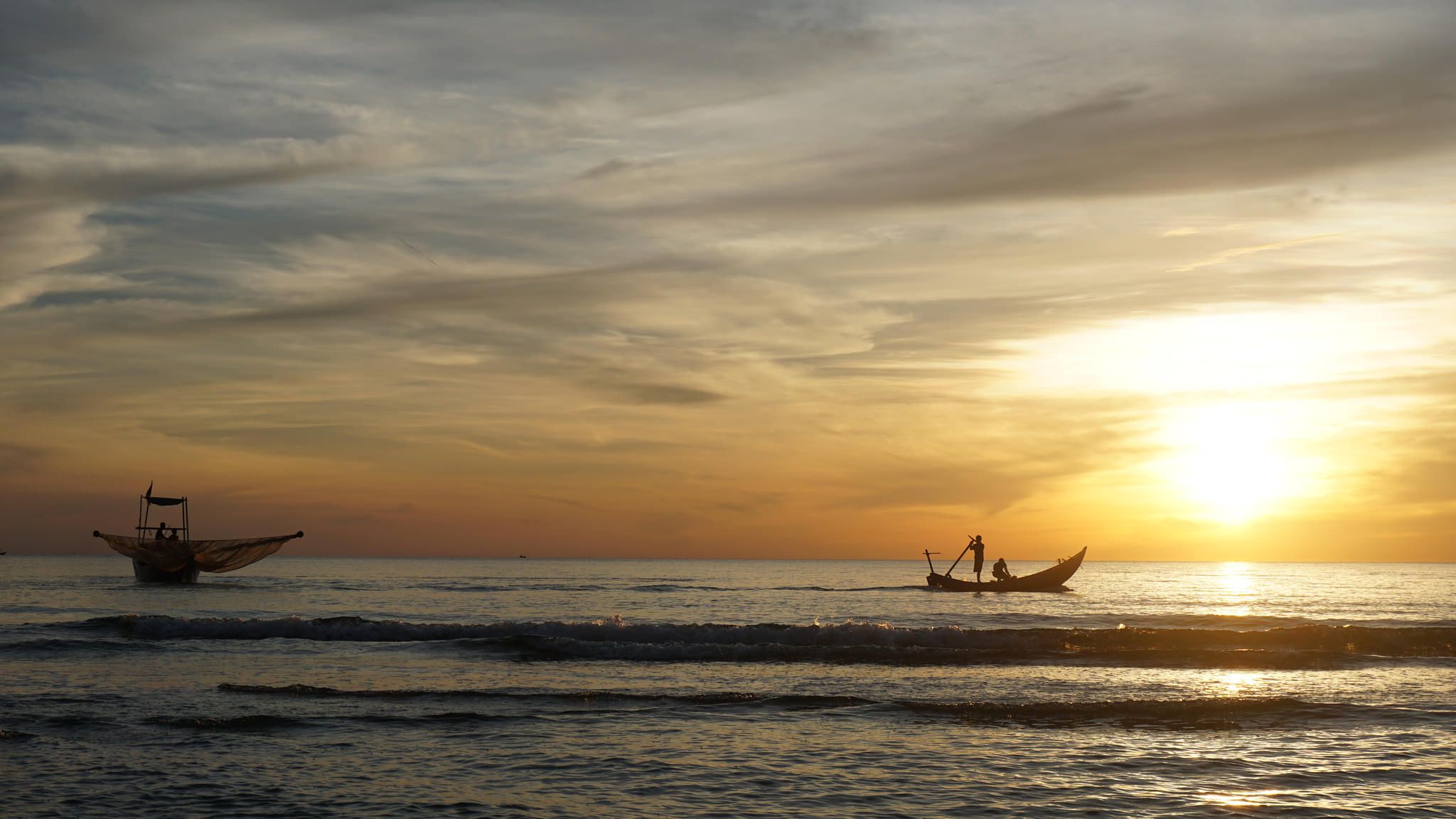 Biển Nhật Lệ Quảng Bình - Một Trong 10 Bãi Biển Đẹp Nhất Việt Nam