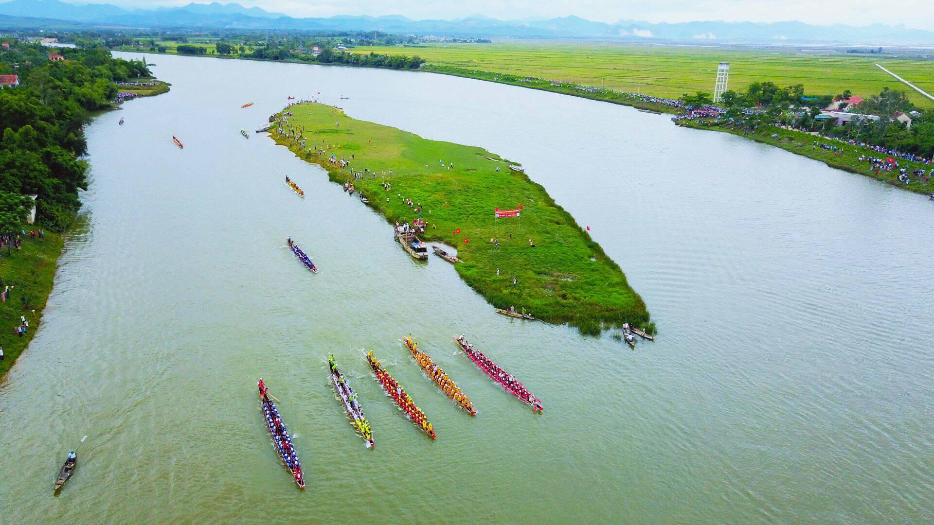 Lễ hội đua thuyền truyền thống Lệ Thủy - Quẩng Bình 15